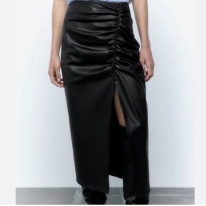 Zara Black Ruched Midi Skirt